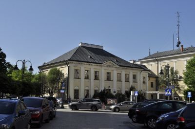 Pałacyk Burgallera przy ul. Zamkowej 1 wsp&oacute;łcześnie, zamykający perspektywę ul. 3 Maja po stronie południowej. Fot. Ludmiła Łapka Biura Architekta Miasta UM Rzeszowa